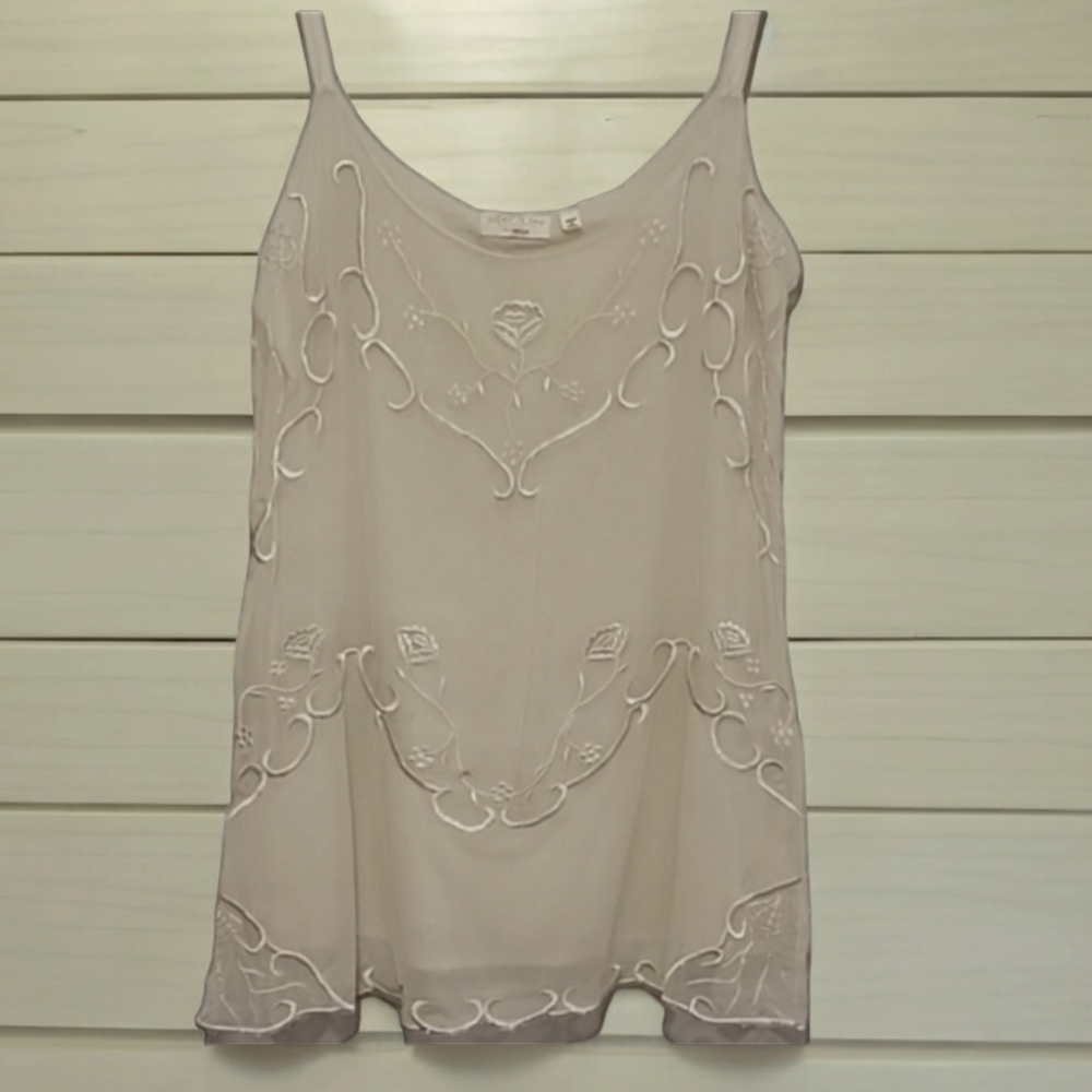 Nataya Age of Love Viscose Ivory Top with Rose Embroidery